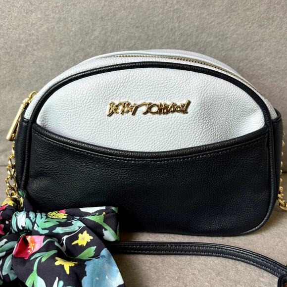 Betsey Johnson Navy Light Blue Leather Designer Crossbody Handbag Purse NWOT - Picture 1 of 8